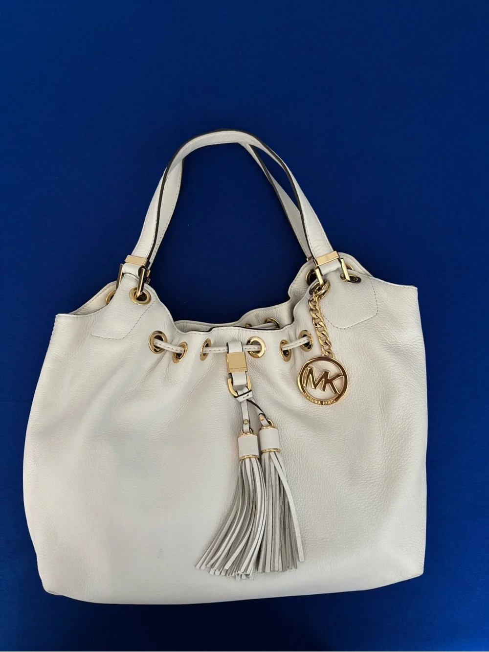 Michael Kors White/Cream Leather tassel hobo/shoulder bag excellent condition